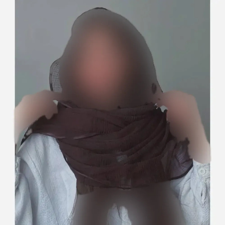 شال ساده دور گان تور دانتل رنگ شکلاتی و سرمه ای ابعاد 180 در 70 سانتیمتر