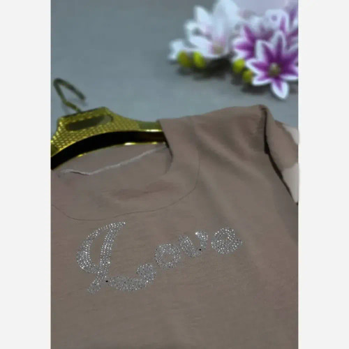 ست تابستانه نارسیس جنس ابروبادی فری سایز رنگ کرم و نسکافه ای