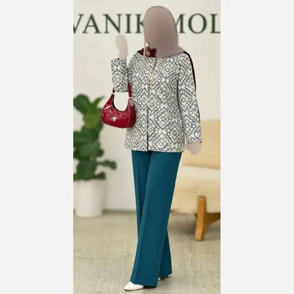 کت شلوار زنانه مجلسی ایروانا جنس مازراتی رنگ کله غازی سایز فری مناسب 36 تا 46