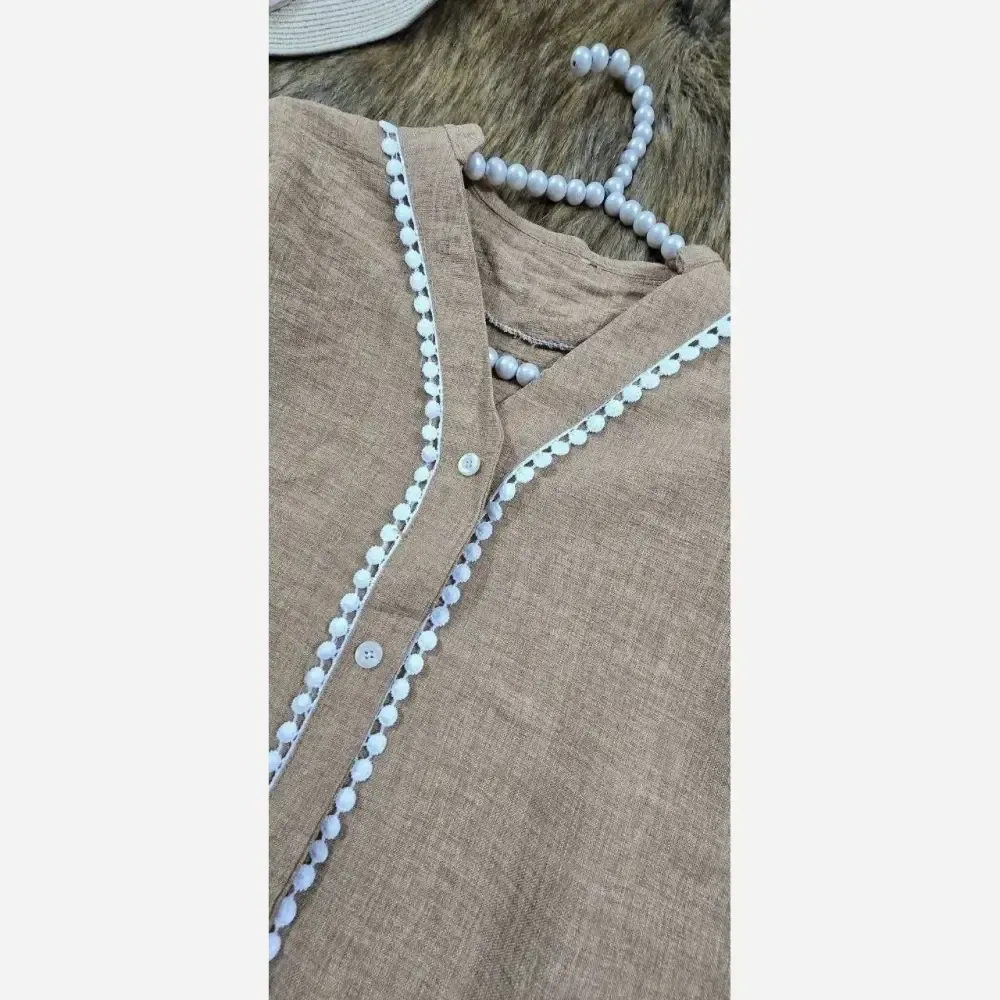شومیز مانتویی دیار جنس شانتون اعلا فری سایز نسکافه ای و موکا