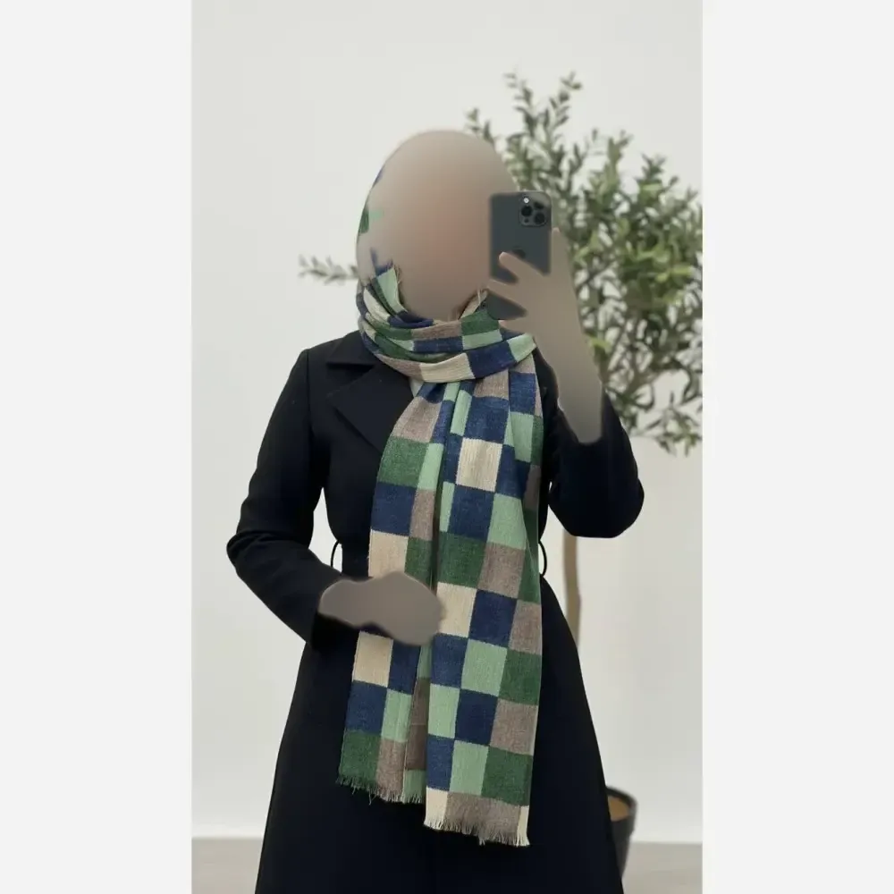 شال ماه تاج کریشه سافت برشکا ابعاد 195x58 فری سایز