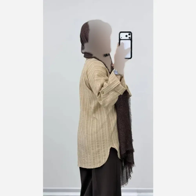 شومیز مانتویی کوک دوزی جیب صلیبی مدل شراره فری سایز رنگ کرم و نسکافه ای