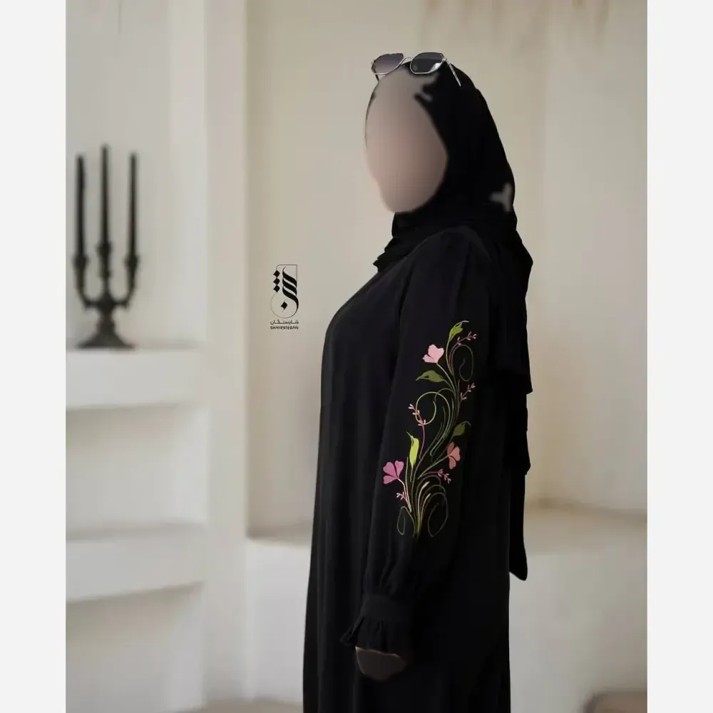 عبا زنانه مدل فرشته جنس الیزه رنگ مشکی گلدوزی شده سایز 1 و 2