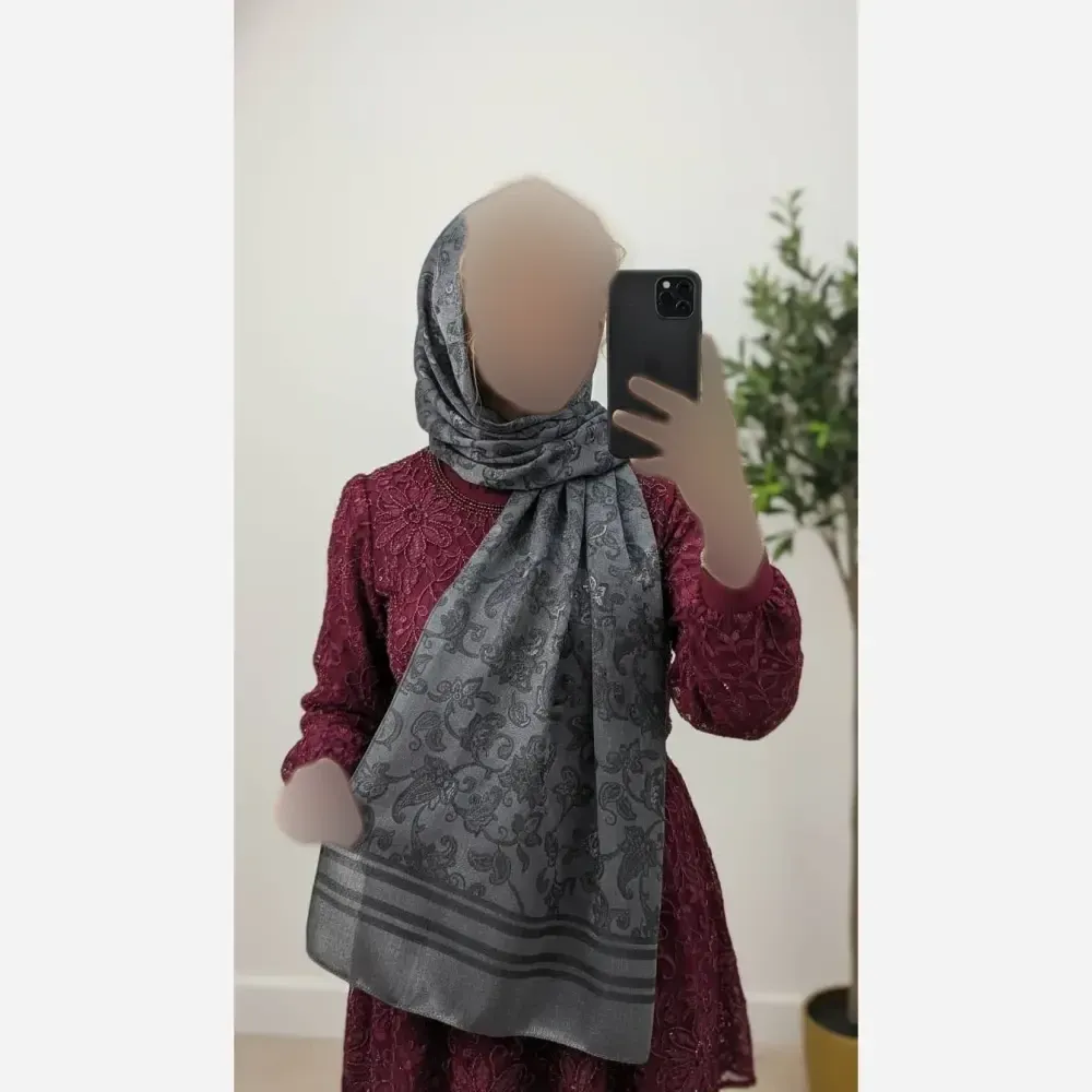 شال ژاکارد دورو شیشه ای ضخیم مجلسی ابعاد 68 در 187 سانتیمتر