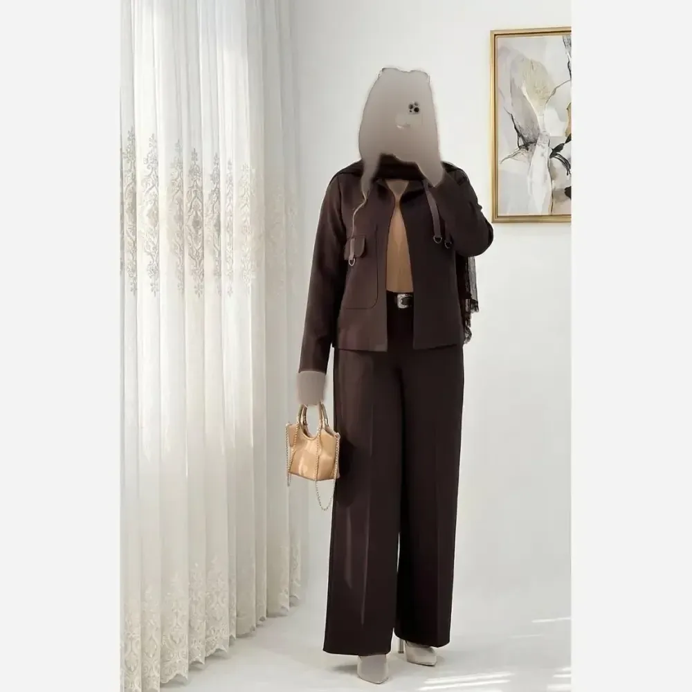 کت شلوار زنانه مدل ارمیا پارچه مازراتی درجه یک رنگبندی قهوه ای مشکی کرم فیلی سایز 1 و 2