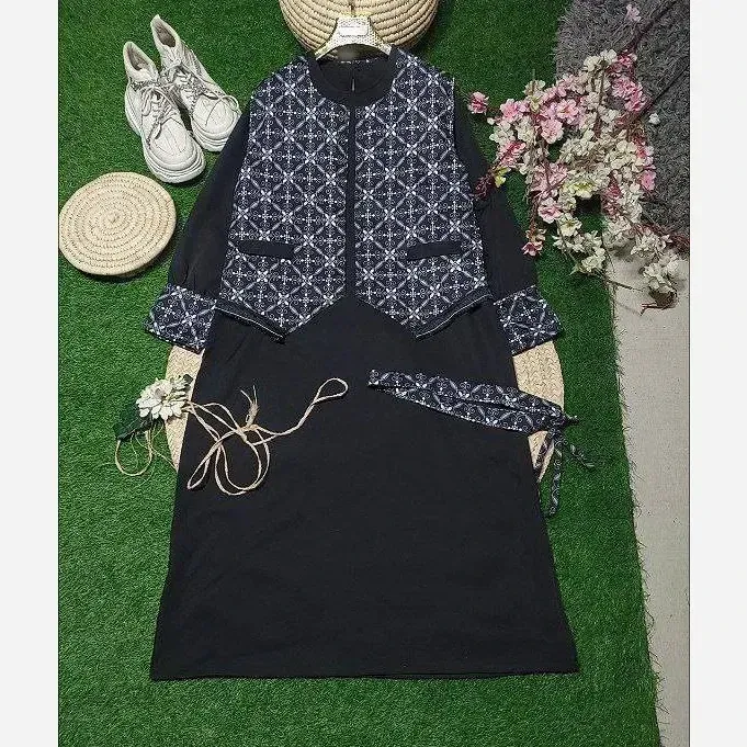 ست سه تیکه آرشیده رنگ نقره ای سایز 38 تا 46